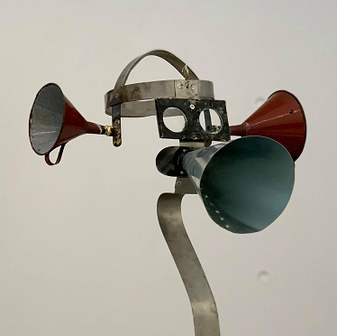 Sculpture en acier créée par Clara